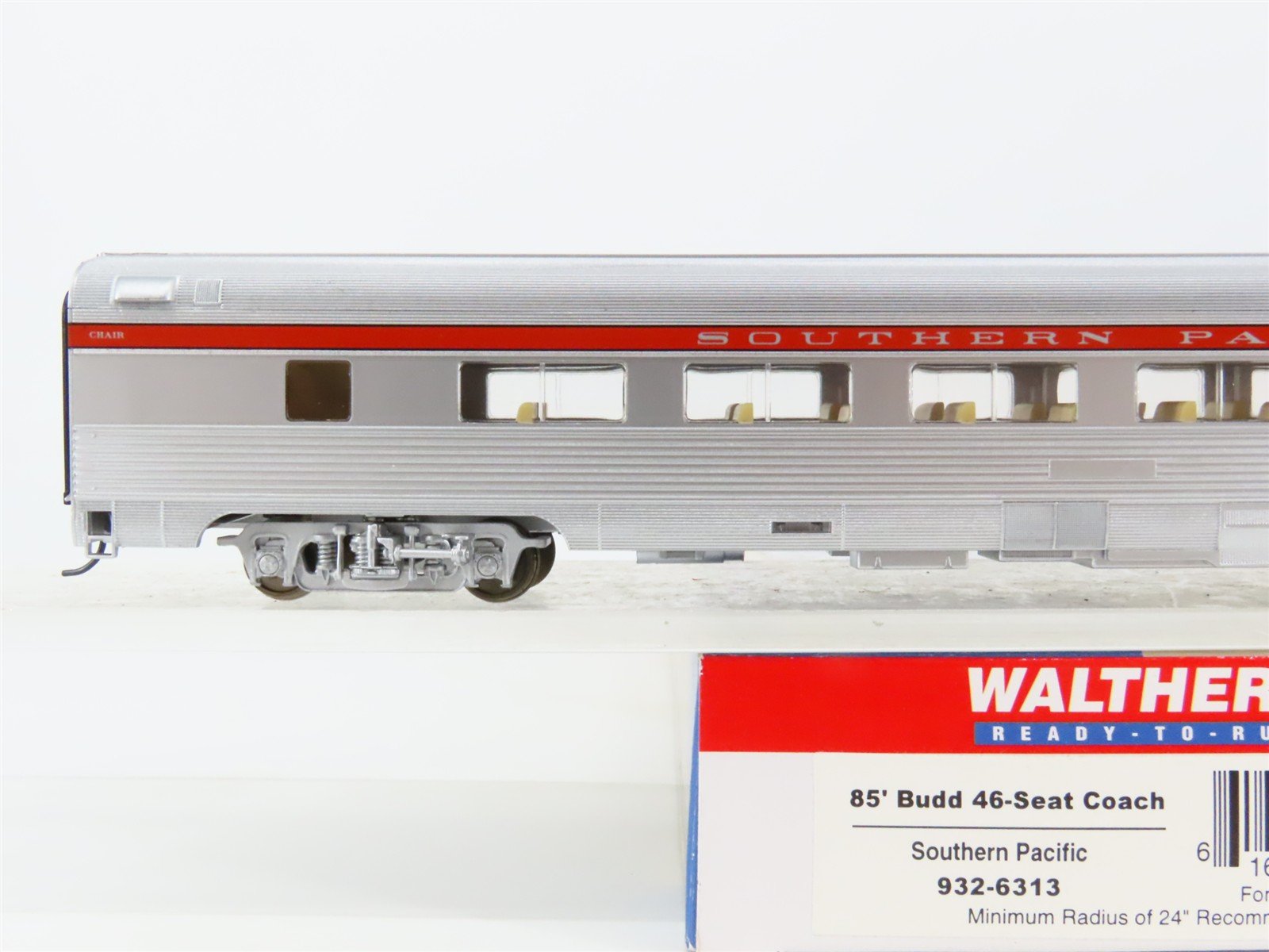 HO Scale Walthers RTR 932-6313 SP Southern Pacific 46-Seat Coach Passenger Car