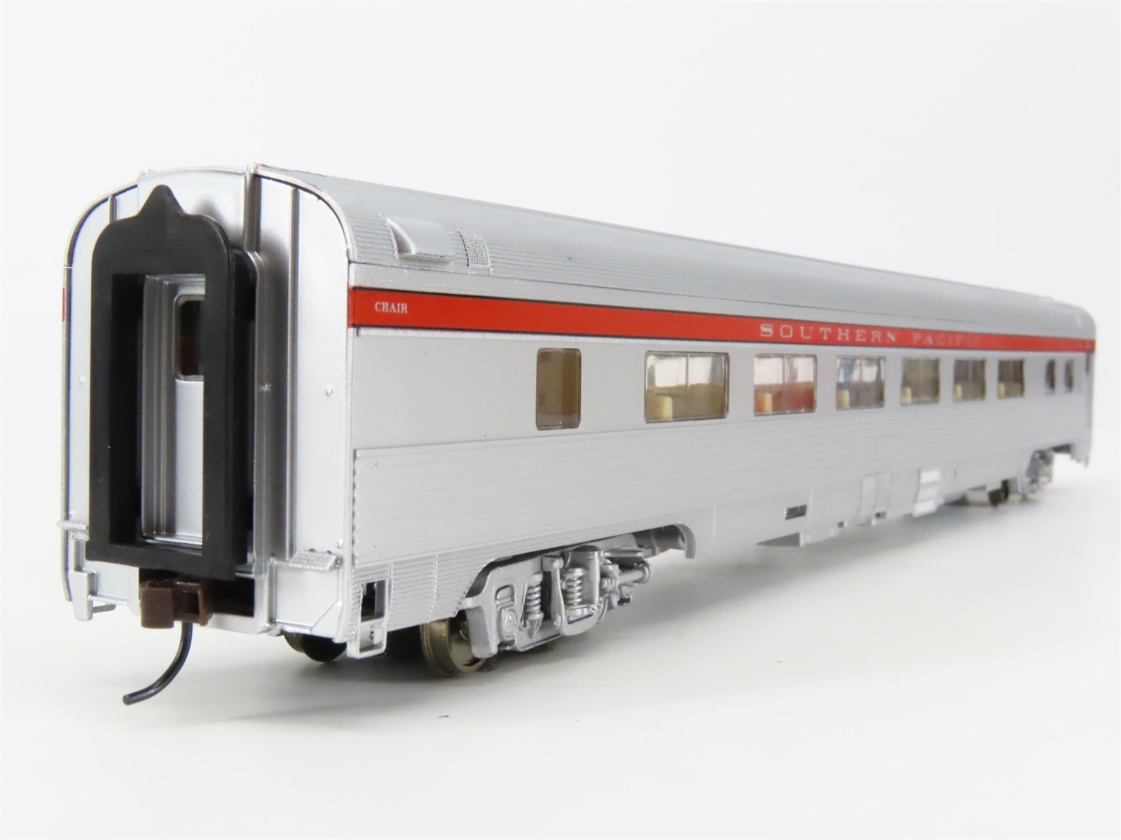 HO Scale Walthers RTR 932-6313 SP Southern Pacific 46-Seat Coach Passenger Car
