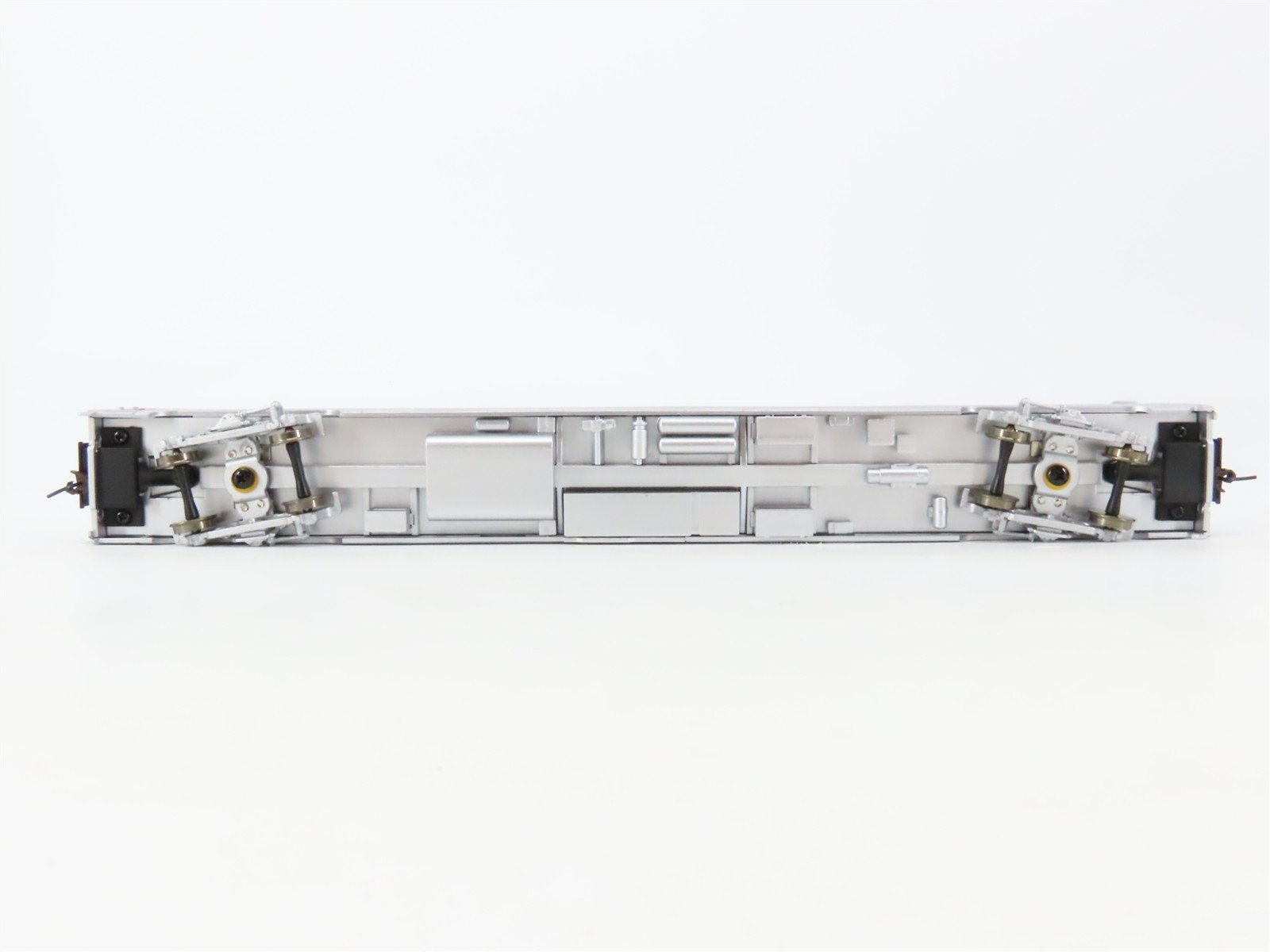 HO Scale Walthers RTR 932-6313 SP Southern Pacific 46-Seat Coach Passenger Car