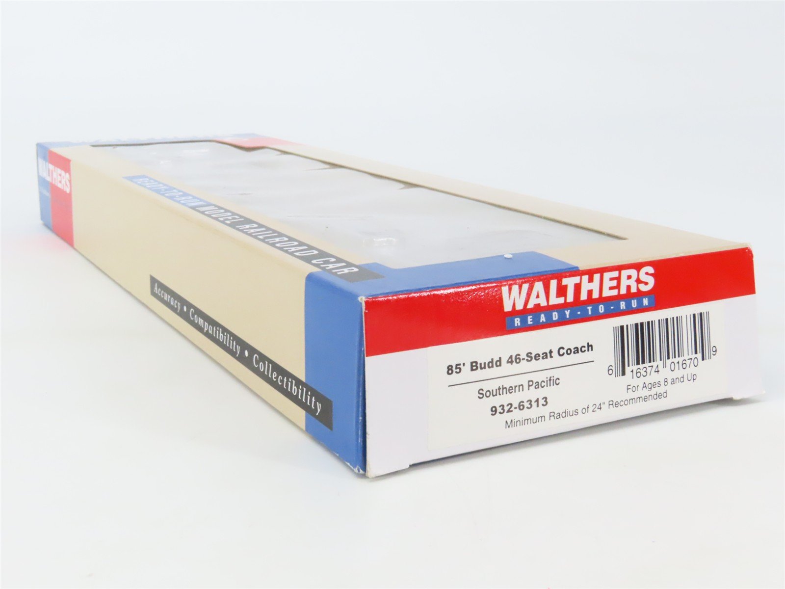 HO Scale Walthers RTR 932-6313 SP Southern Pacific 46-Seat Coach Passenger Car