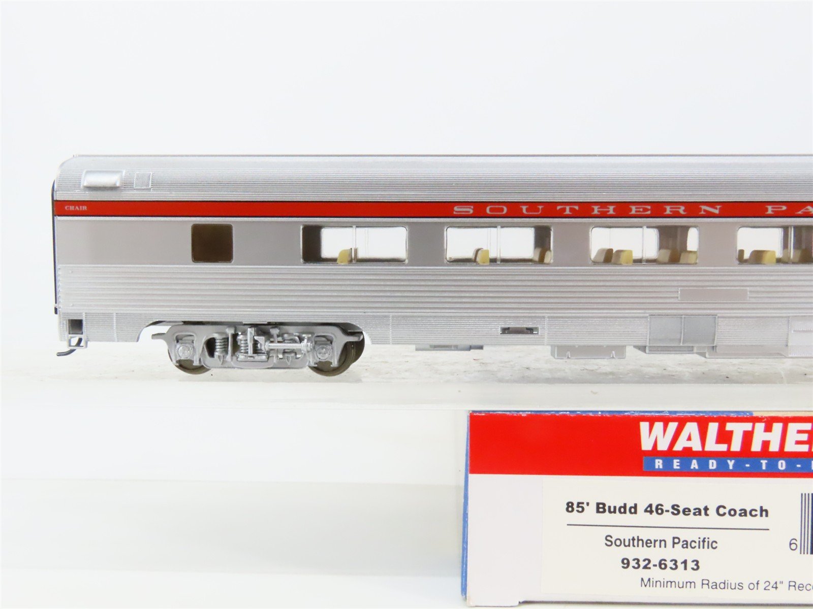HO Scale Walthers RTR 932-6313 SP Southern Pacific 46-Seat Coach Passenger Car