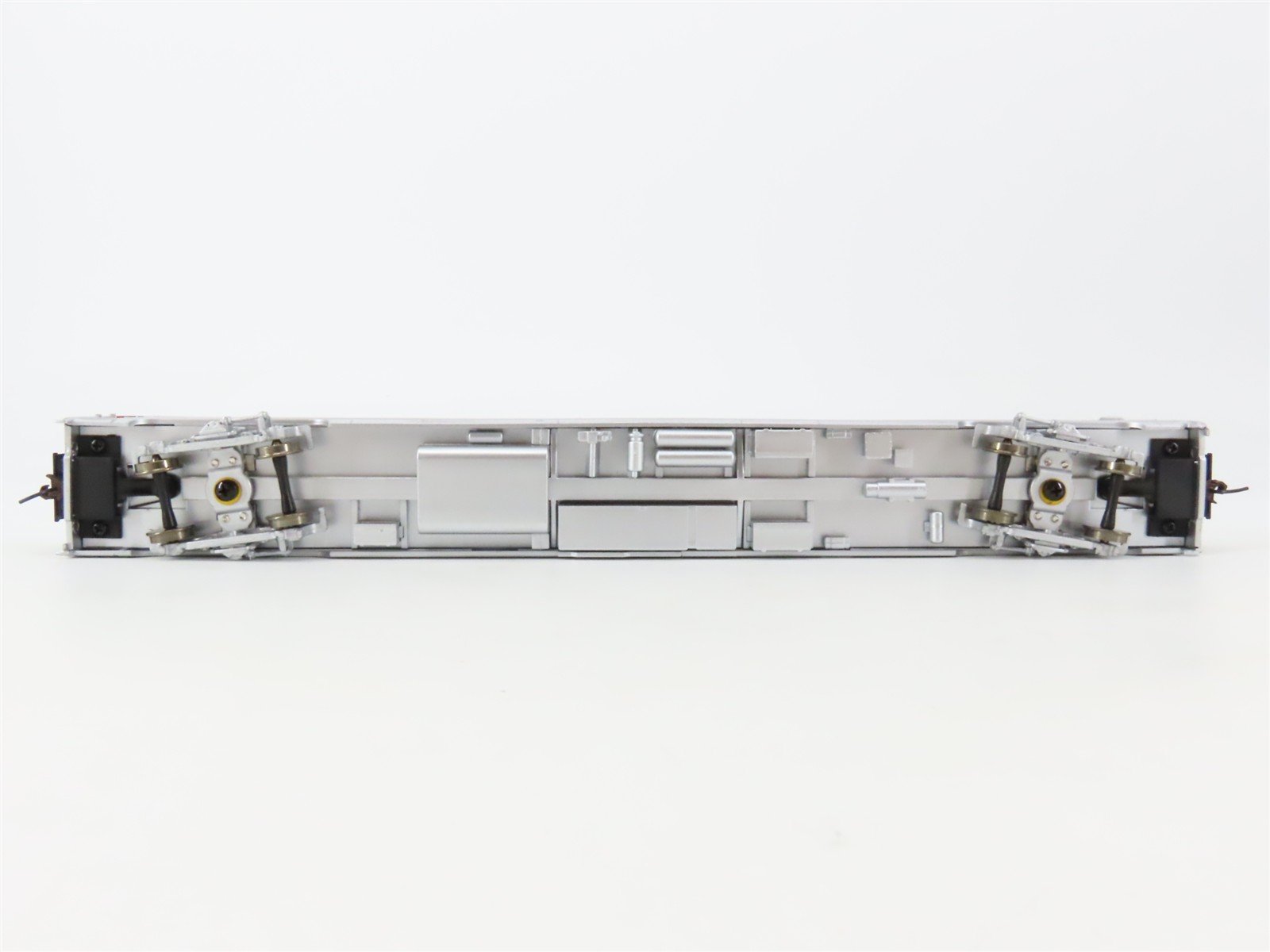 HO Scale Walthers RTR 932-6313 SP Southern Pacific 46-Seat Coach Passenger Car