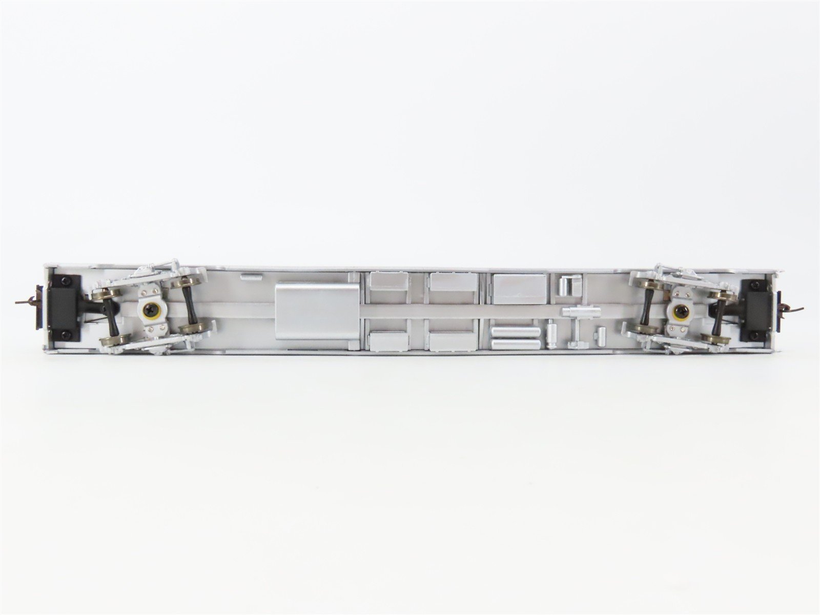 HO Scale Walthers RTR 932-6393 SP Southern Pacific 52-Seat Coach Passenger Car