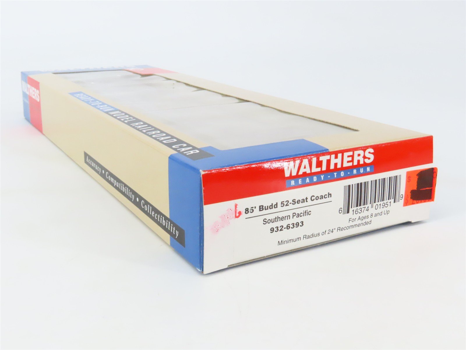 HO Scale Walthers RTR 932-6393 SP Southern Pacific 52-Seat Coach Passenger Car