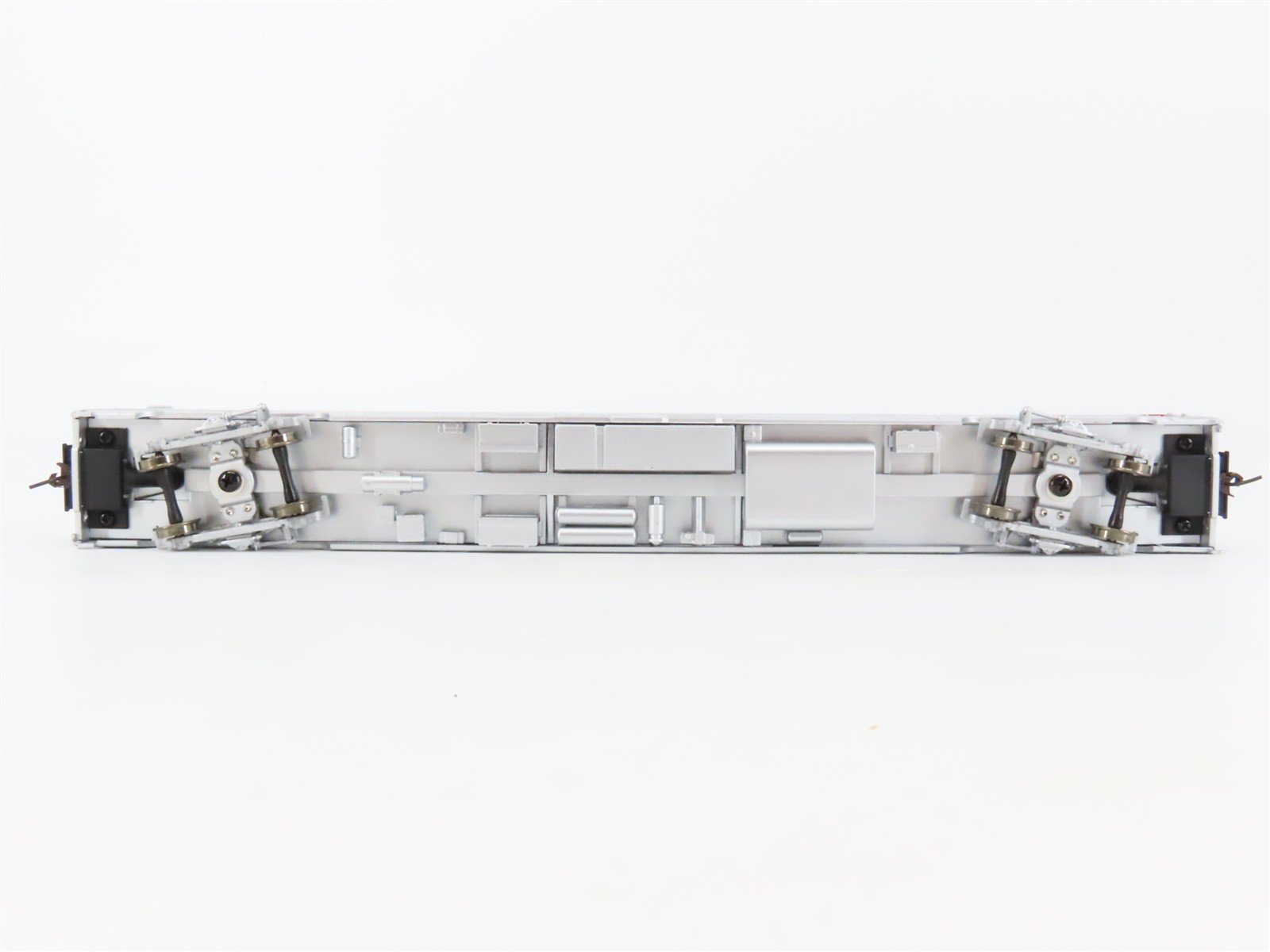 HO Scale Walthers RTR 932-6313 SP Southern Pacific 46-Seat Coach Passenger Car
