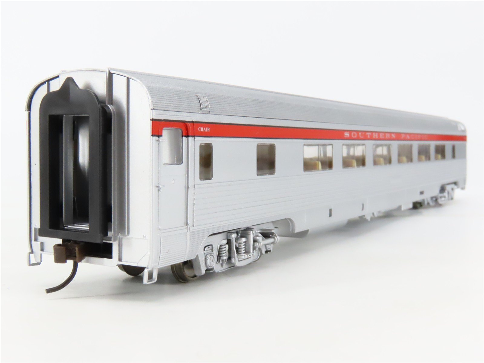 HO Scale Walthers RTR 932-6313 SP Southern Pacific 46-Seat Coach Passenger Car