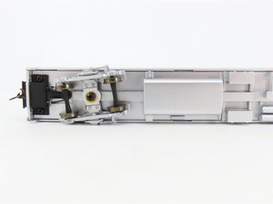 HO Walthers RTR 932-6373 SP Southern Pacific 85' Slumbercoach Passenger Car
