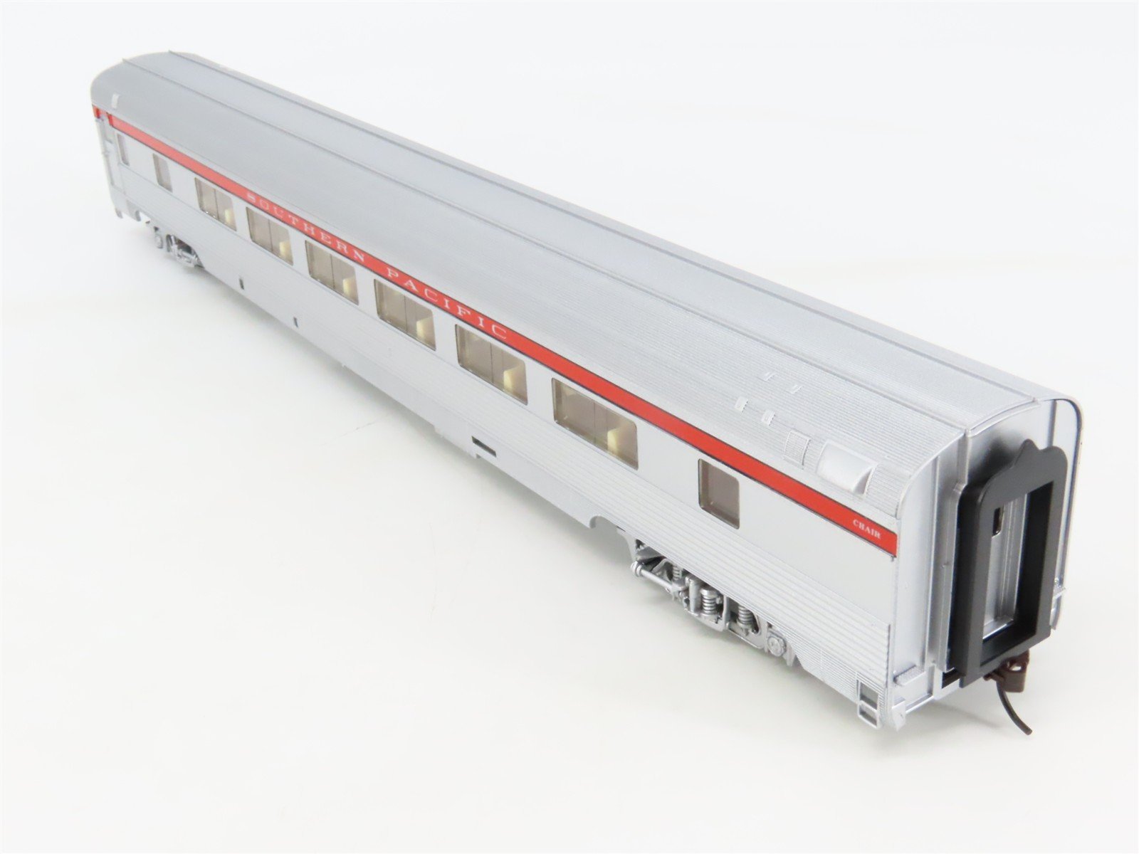 HO Scale Walthers RTR 932-6313 SP Southern Pacific 46-Seat Coach Passenger Car