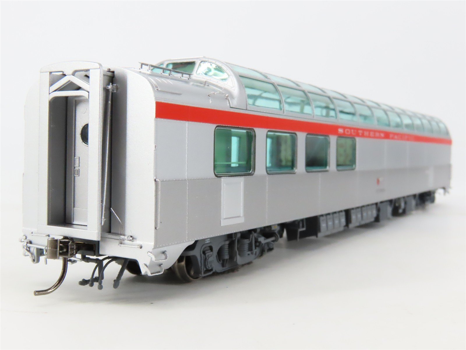 HO Rapido 175010 SP Southern Pacific Dome-Lounge Passenger Car #3604 w/Lights