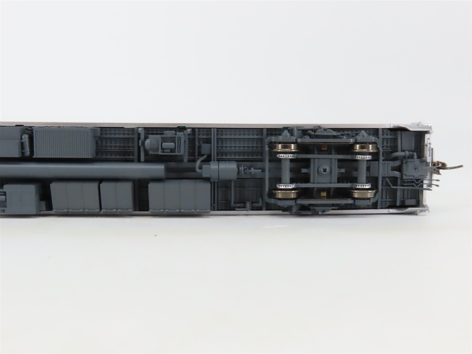 HO Rapido 175010 SP Southern Pacific Dome-Lounge Passenger Car #3604 w/Lights