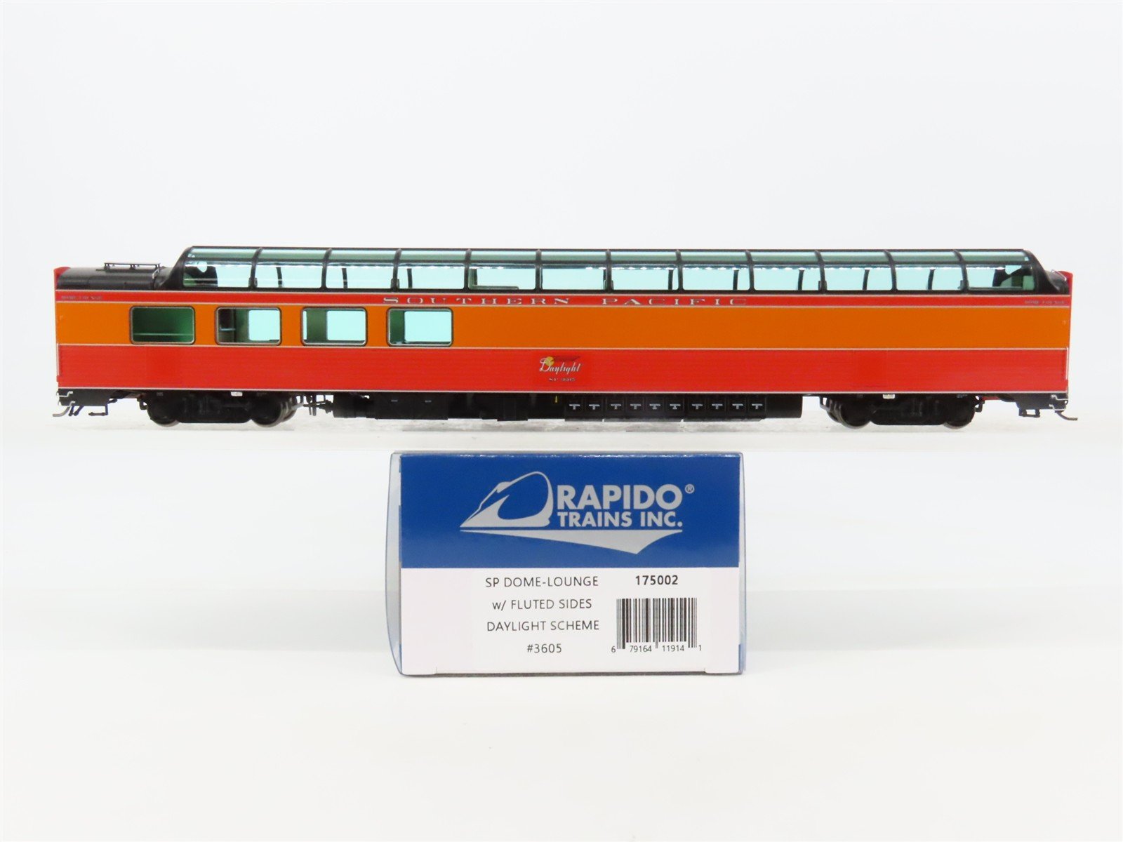 HO Rapido 175002 SP Southern Pacific Dome-Lounge Passenger Car #3605 wLights