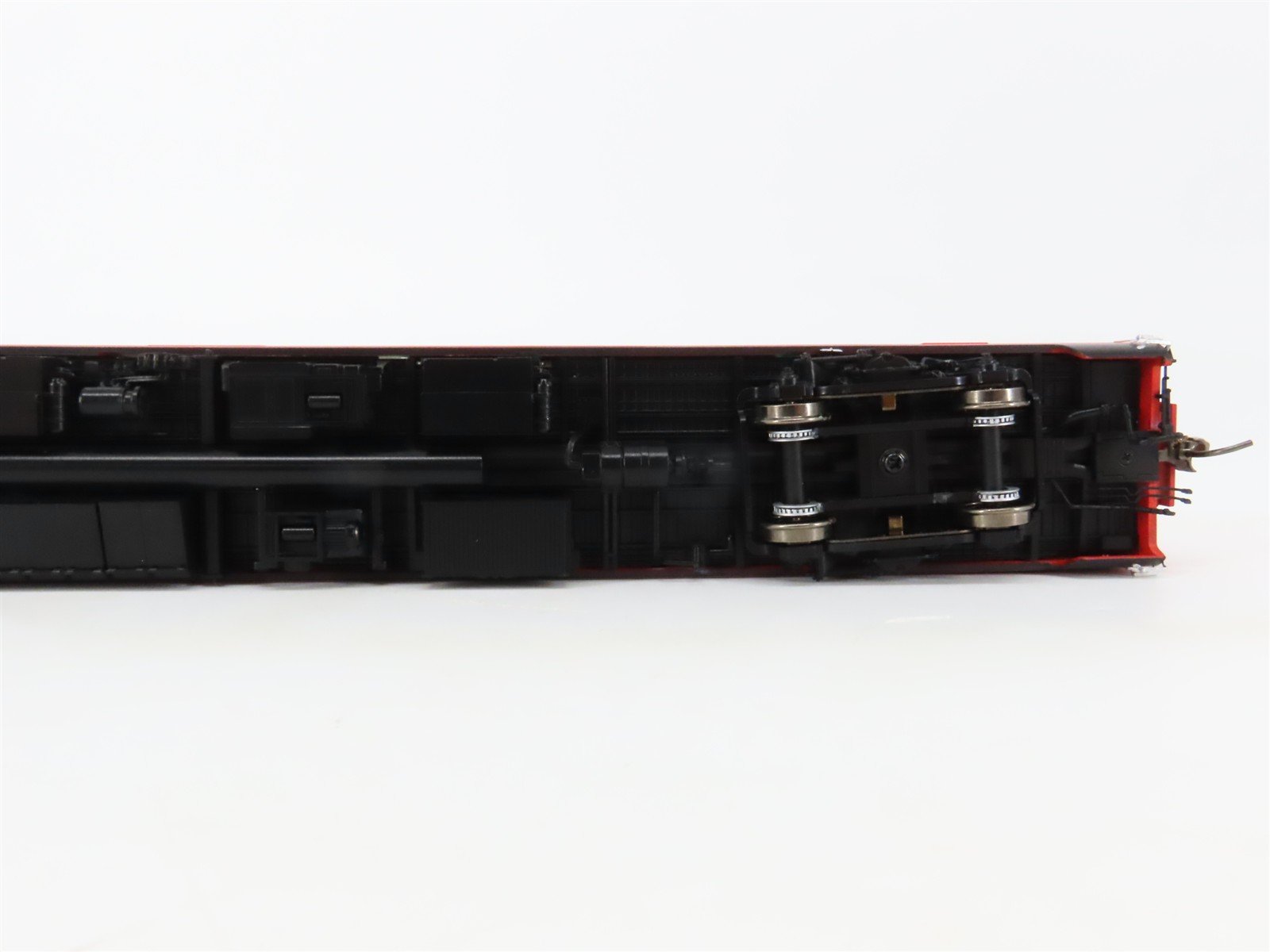 HO Rapido 175002 SP Southern Pacific Dome-Lounge Passenger Car #3605 wLights