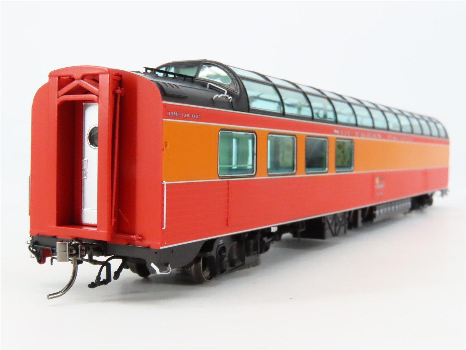 HO Rapido 175003 SP Southern Pacific Dome-Lounge Passenger Car #3606 wLights