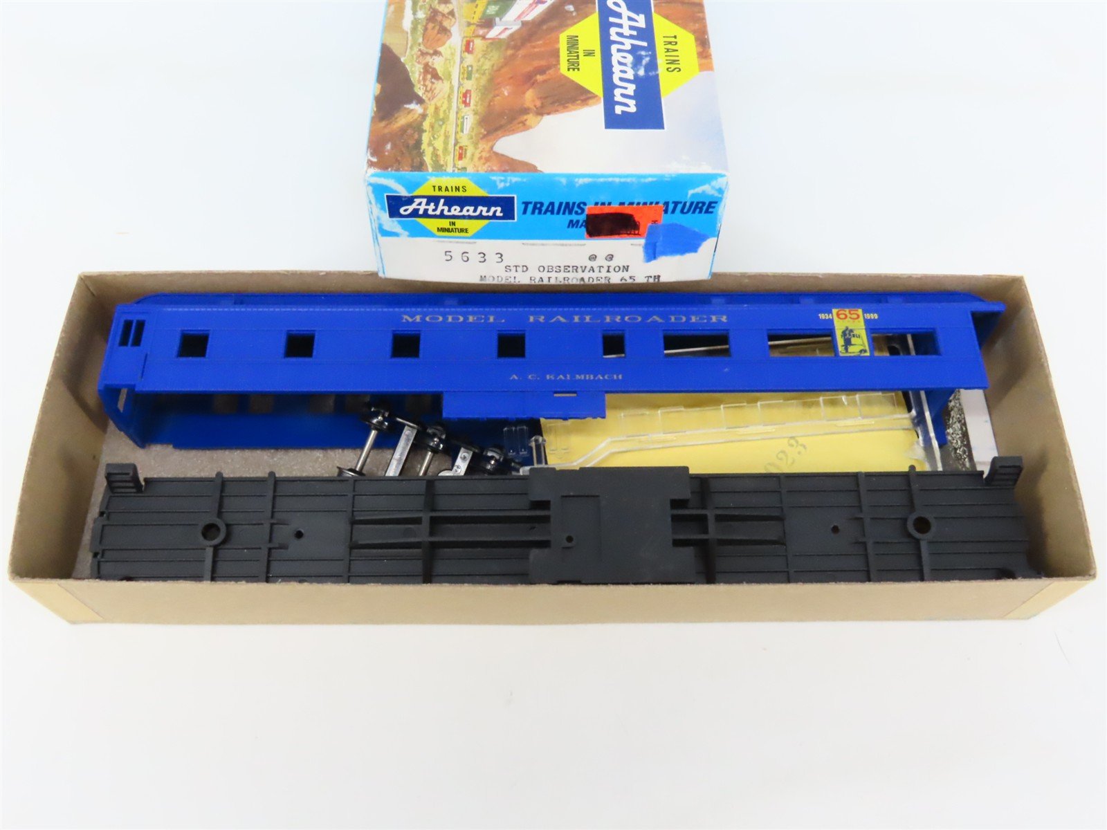 HO Athearn 5633 Model Railroader 65th Obs Passenger Car 