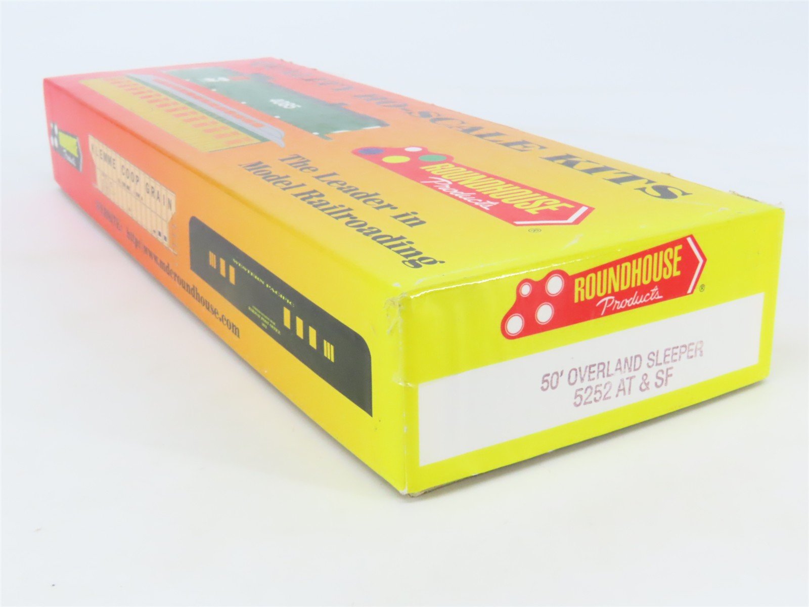 HO Scale Roundhouse 5252 ATSF Santa Fe Overland Business Passenger Car #2409 Kit