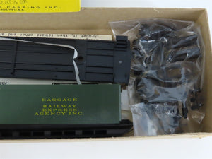 HO Scale Roundhouse 5212 ATSF Santa Fe Overland Baggage Passenger Car # 2308 Kit