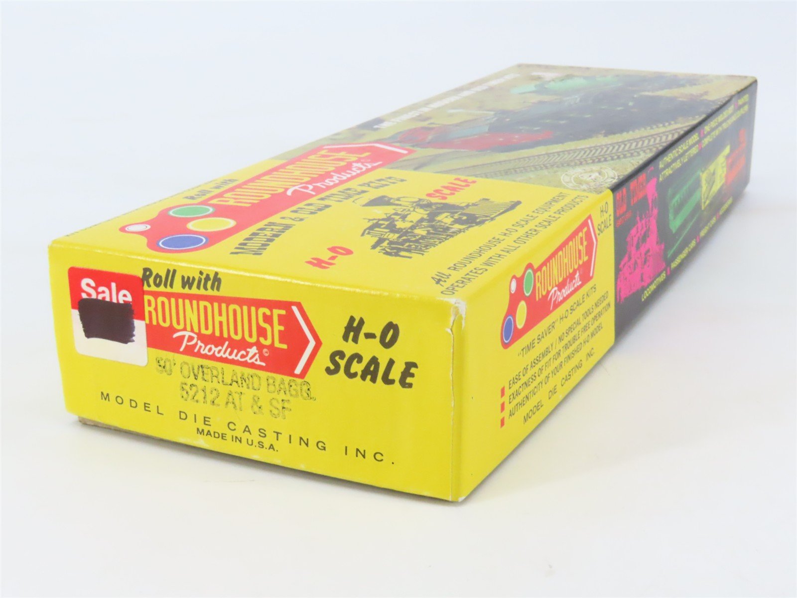 HO Scale Roundhouse 5212 ATSF Santa Fe Overland Baggage Passenger Car # 2308 Kit