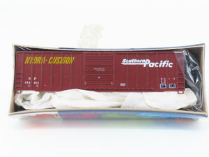 HO Roundhouse Kit 7765 SP Southern Pacific Single Door Box Car #674858 - Sealed
