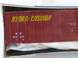 HO Roundhouse Kit 7765 SP Southern Pacific Single Door Box Car #674874 - Sealed