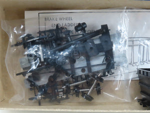 HO Scale Roundhouse Kit 1701 Undecorated 26' Hi Side Ore Car