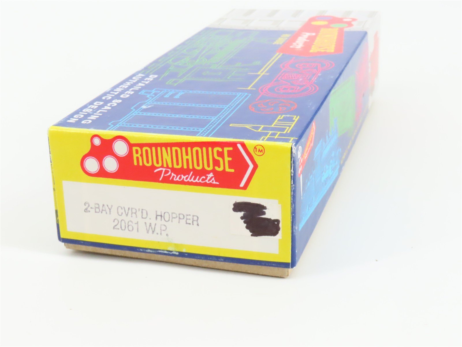 HO Scale Roundhouse Kit 2061 WP Western Pacific 2-Bay Covered Hopper #11319
