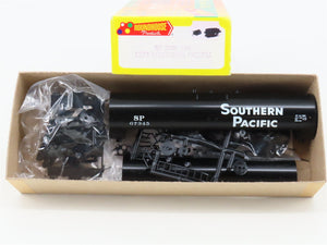 HO Scale Roundhouse Kit 1374 SP Southern Pacific Railroad 50' Tank Car #67345