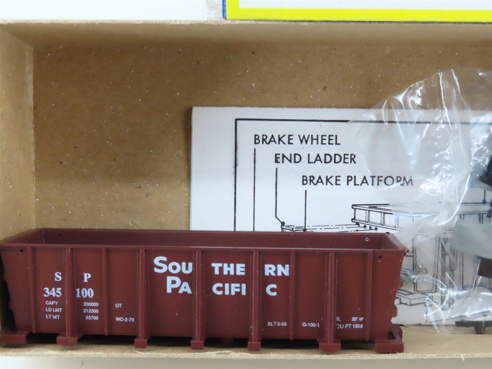 HO Scale Roundhouse Kit 17212 SP Southern Pacific Railroad 26' Ore Car #345100