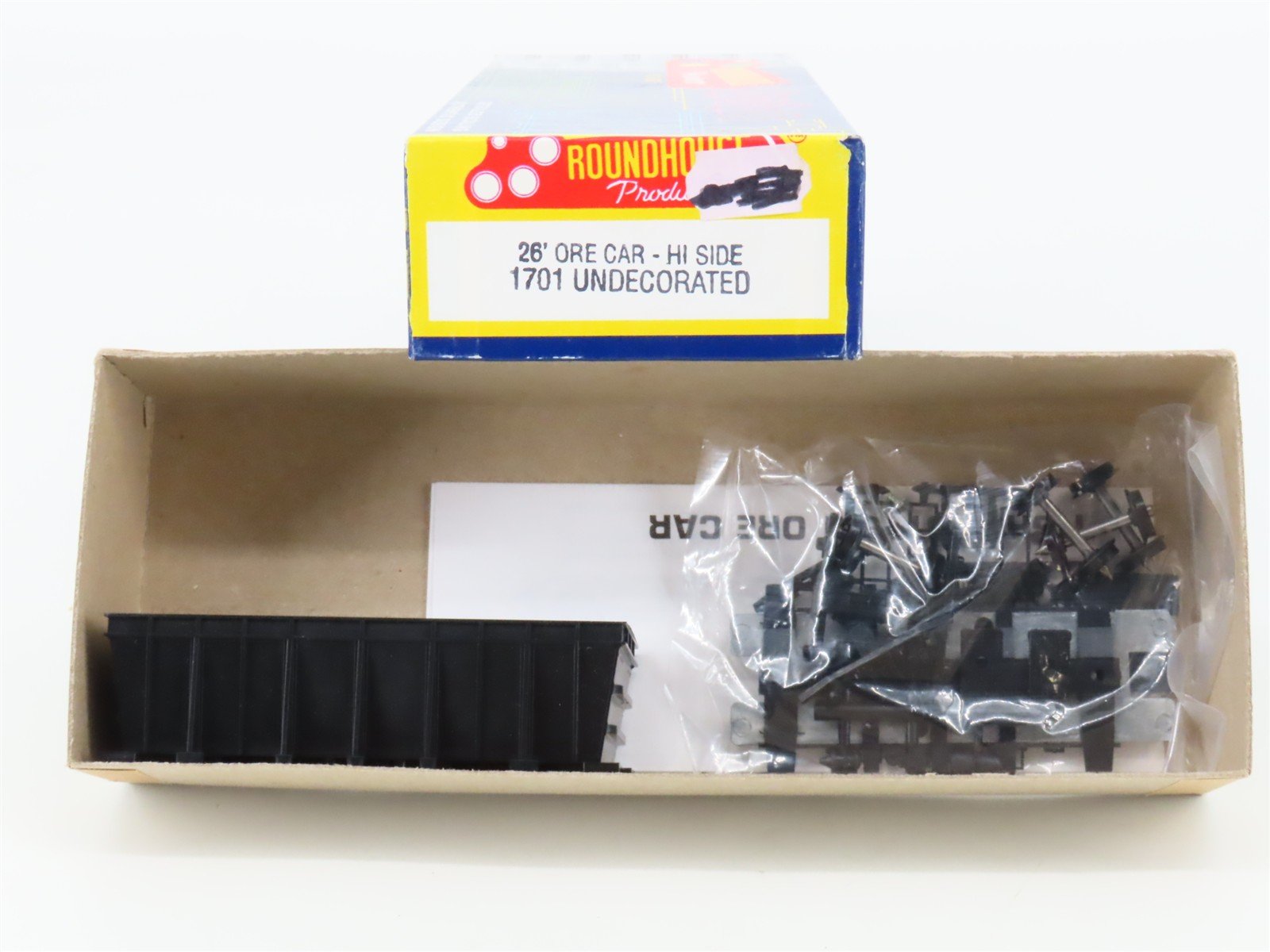 HO Scale Roundhouse Kit 1701 Undecorated 26' Hi Side Ore Car