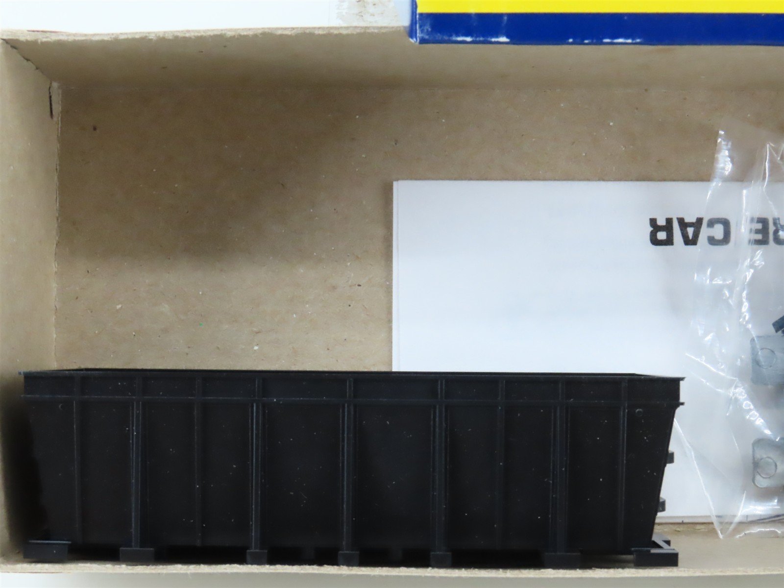 HO Scale Roundhouse Kit 1701 Undecorated 26' Hi Side Ore Car
