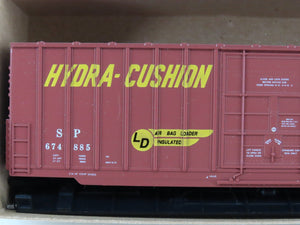 HO Scale Roundhouse Kit 1824 SP Southern Pacific 50' Hi Cube Box Car #674885
