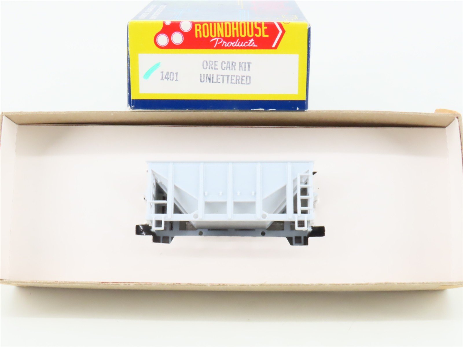 HO Scale Roundhouse Kit 1401 Unlettered Ore Car