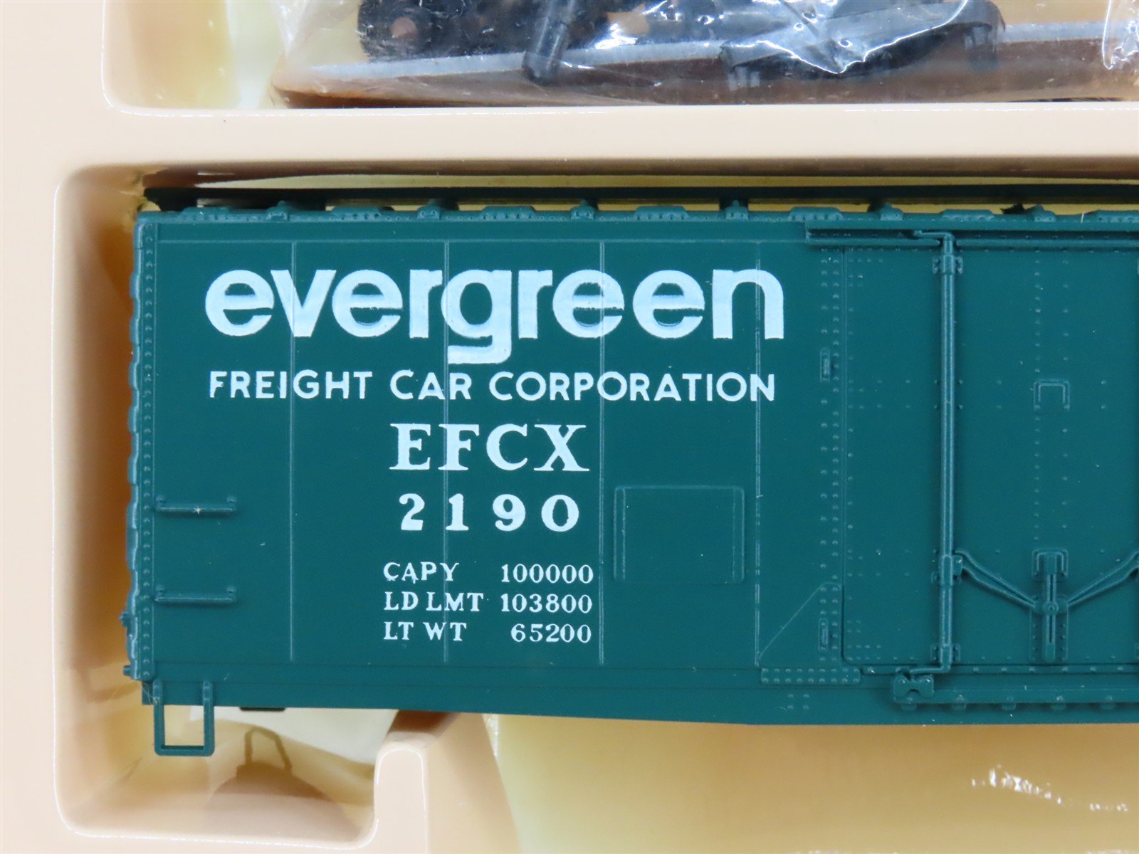 HO Scale Con-Cor Kit 0001-009455 EFCX Evergreen 40' Plug Door Box Car #2190