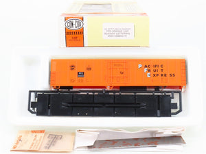 HO Scale Con-Cor Kit 0001-009803-12 PFE Pacific Fruit Express 57' Reefer #456543