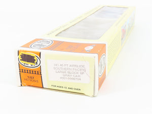 HO Con-Cor Kit 001-0009704 GACX SP Southern Pacific 40' Airslide Hopper #43527