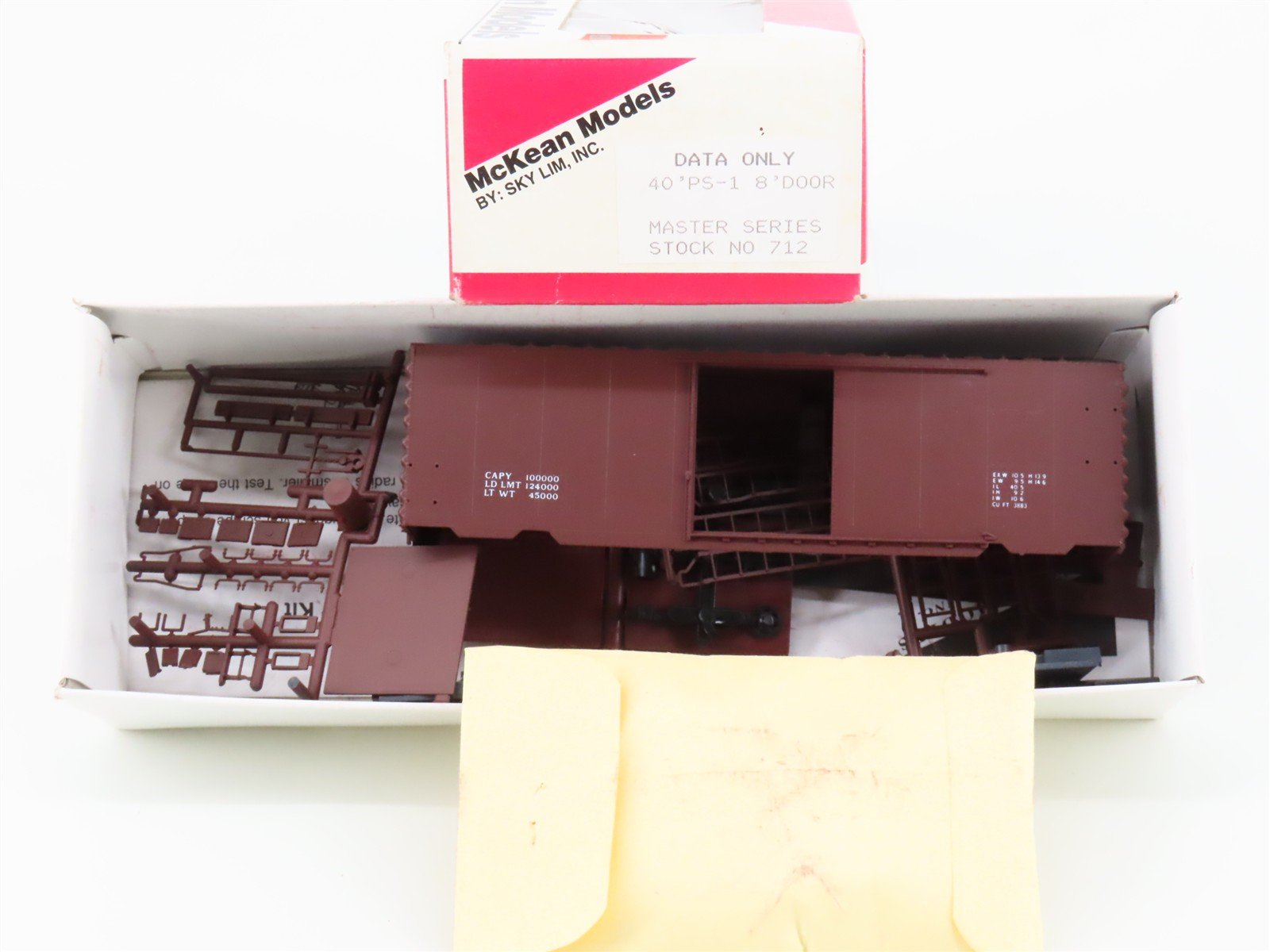 HO Scale McKean Models Kit 712 Data Only 40' Single Door Box Car
