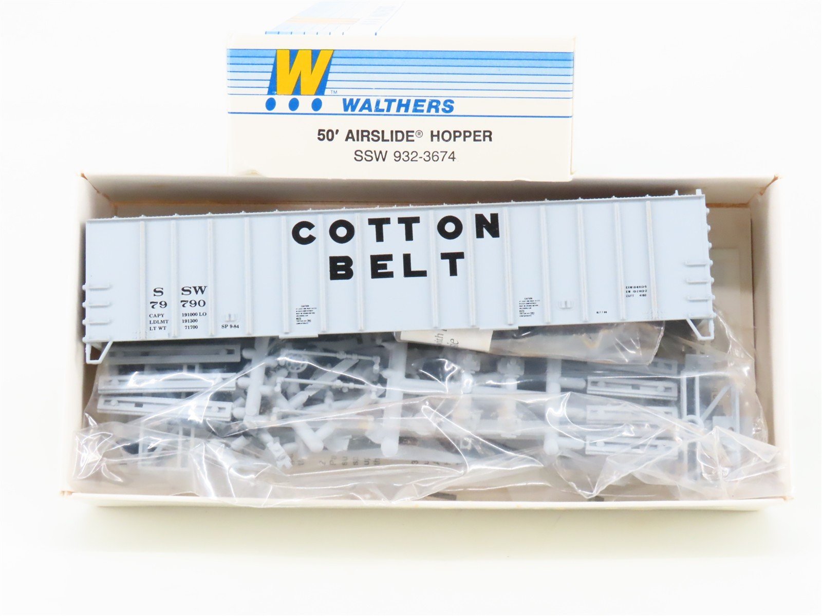 HO Scale Walthers Kit 932-3674 SSW Cotton Belt 50' Airslide Hopper #79790