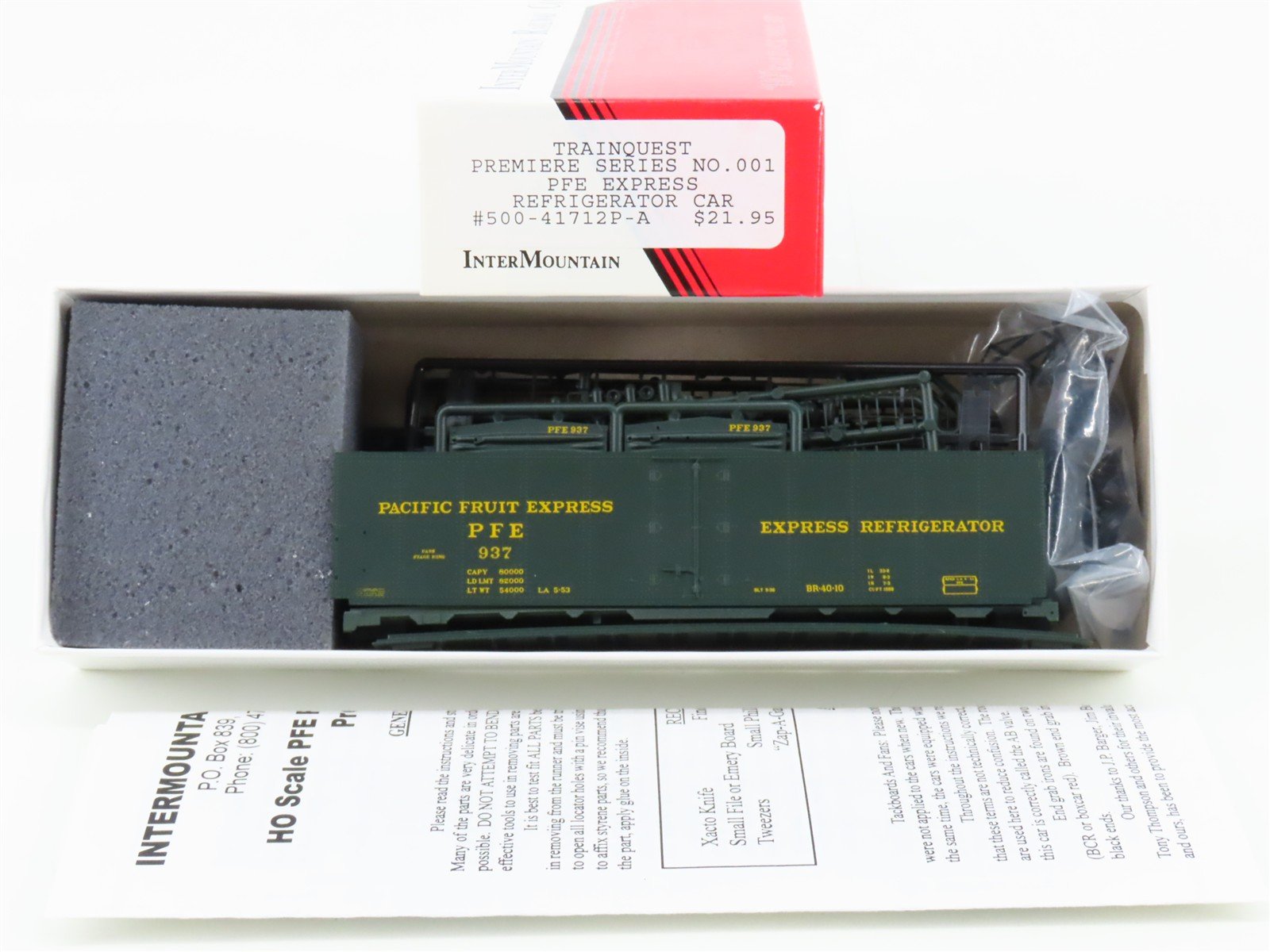 HO Scale InterMountain Kit 500-41712P-A PFE Pacific Fruit Express Reefer #937