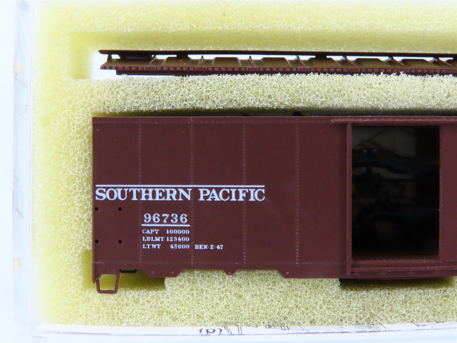 N Scale InterMountain Kit 60701-04 SP Southern Pacific 40' Box Car #96736