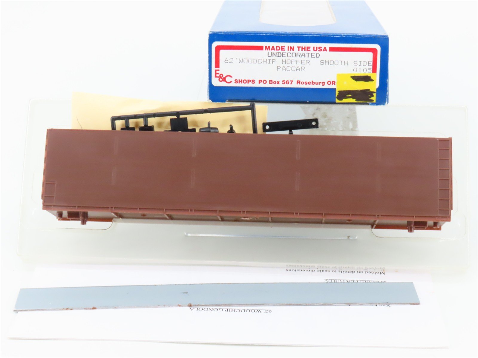 HO Scale E&C Shops Kit 0105 Undecorated 62' Woodchip Smooth Side Hopper