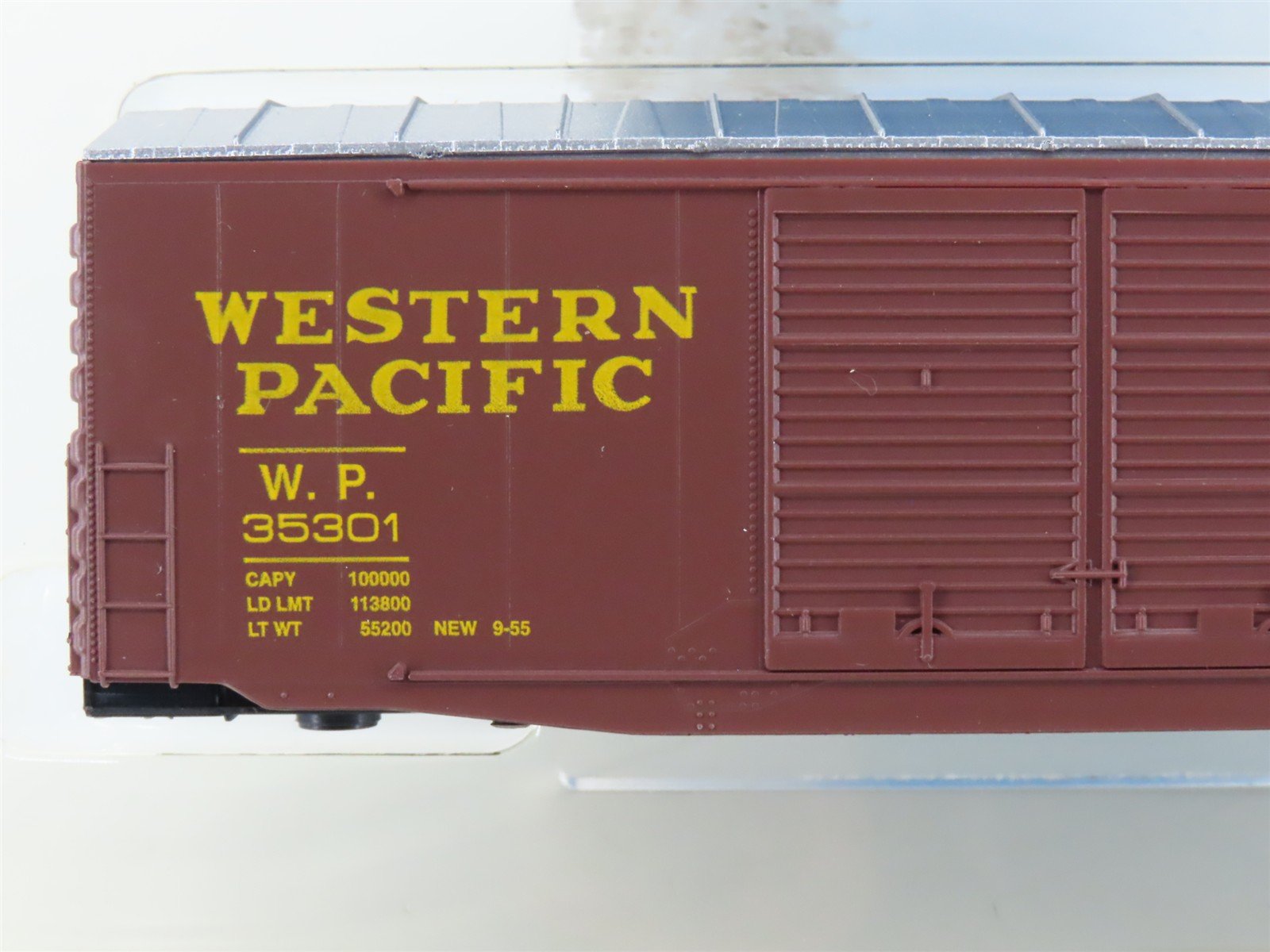 HO Scale E&C Shops Kit 0304 WP Western Pacific 50' Double Door Box Car #35301