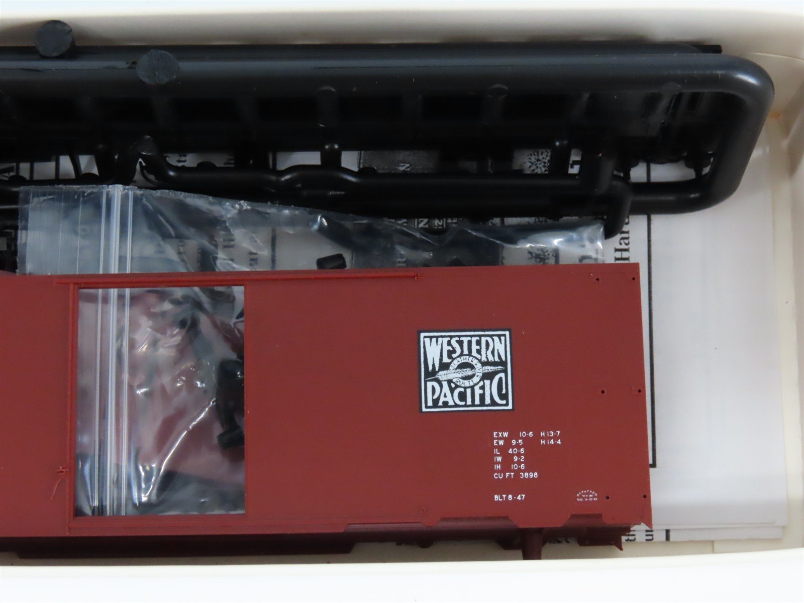 HO Branchline Blueprint Series Kit 1612 WP Western Pacific 40' Box Car #20623