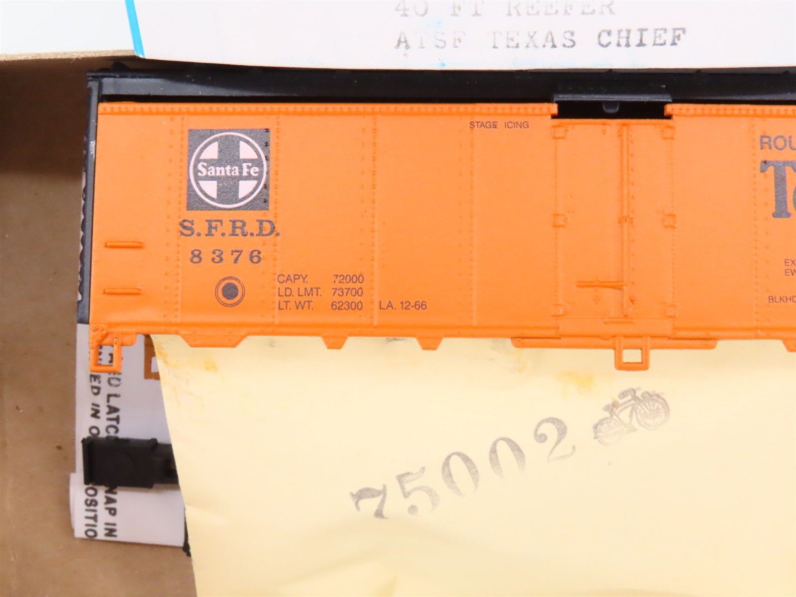 HO Scale Athearn Kit 5024 SFRD Santa Fe Texas Chief 40' Reefer #8376
