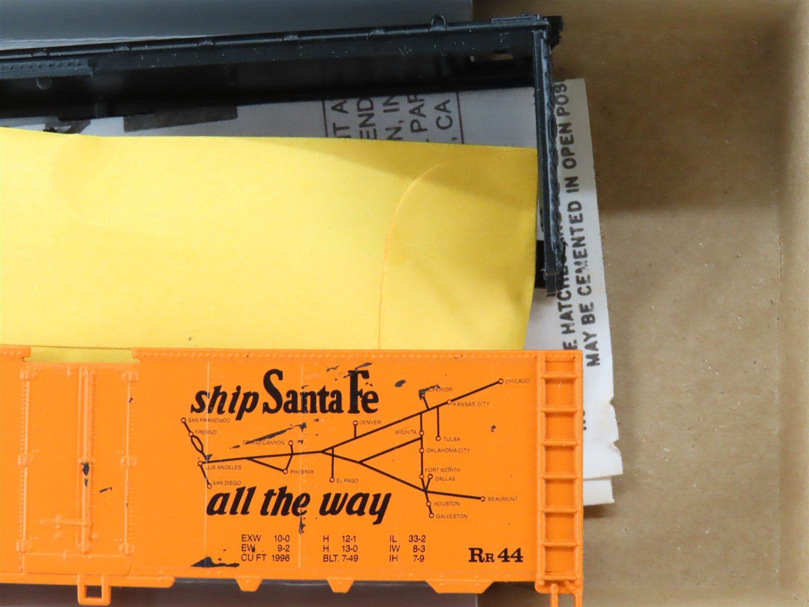 HO Scale Athearn Kit 5022 SFRD Santa Fe Railroad Chief 40' Reefer #36128