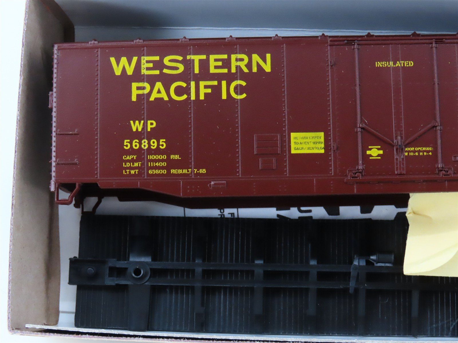 HO Scale Athearn Kit 1323 WP Western Pacific 50' Plug Door Box Car #56895