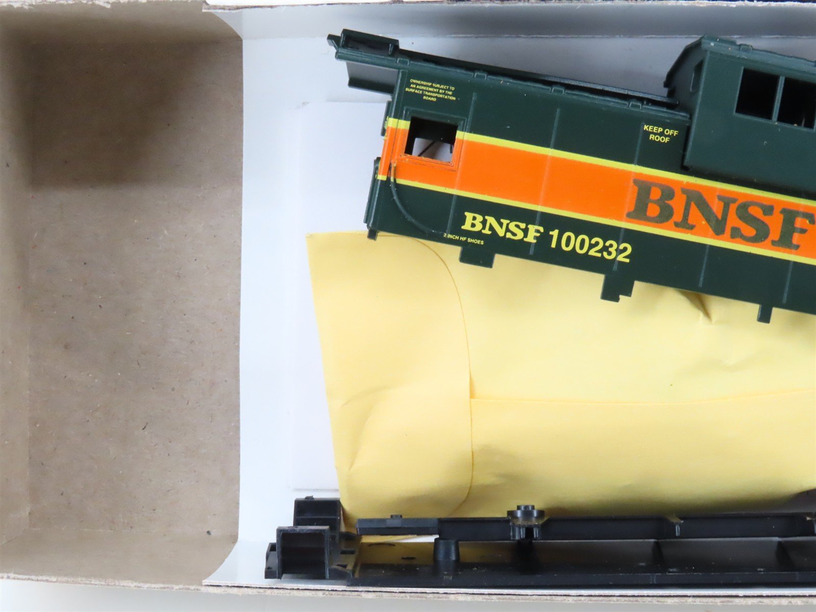 HO Athearn Kit 5385 BNSF Burlington Northern Santa Fe Wide Vision Caboose 100232