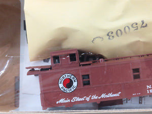 HO Scale Athearn Kit 1266 NP Northern Pacific Cupola Caboose #1997 - Sealed