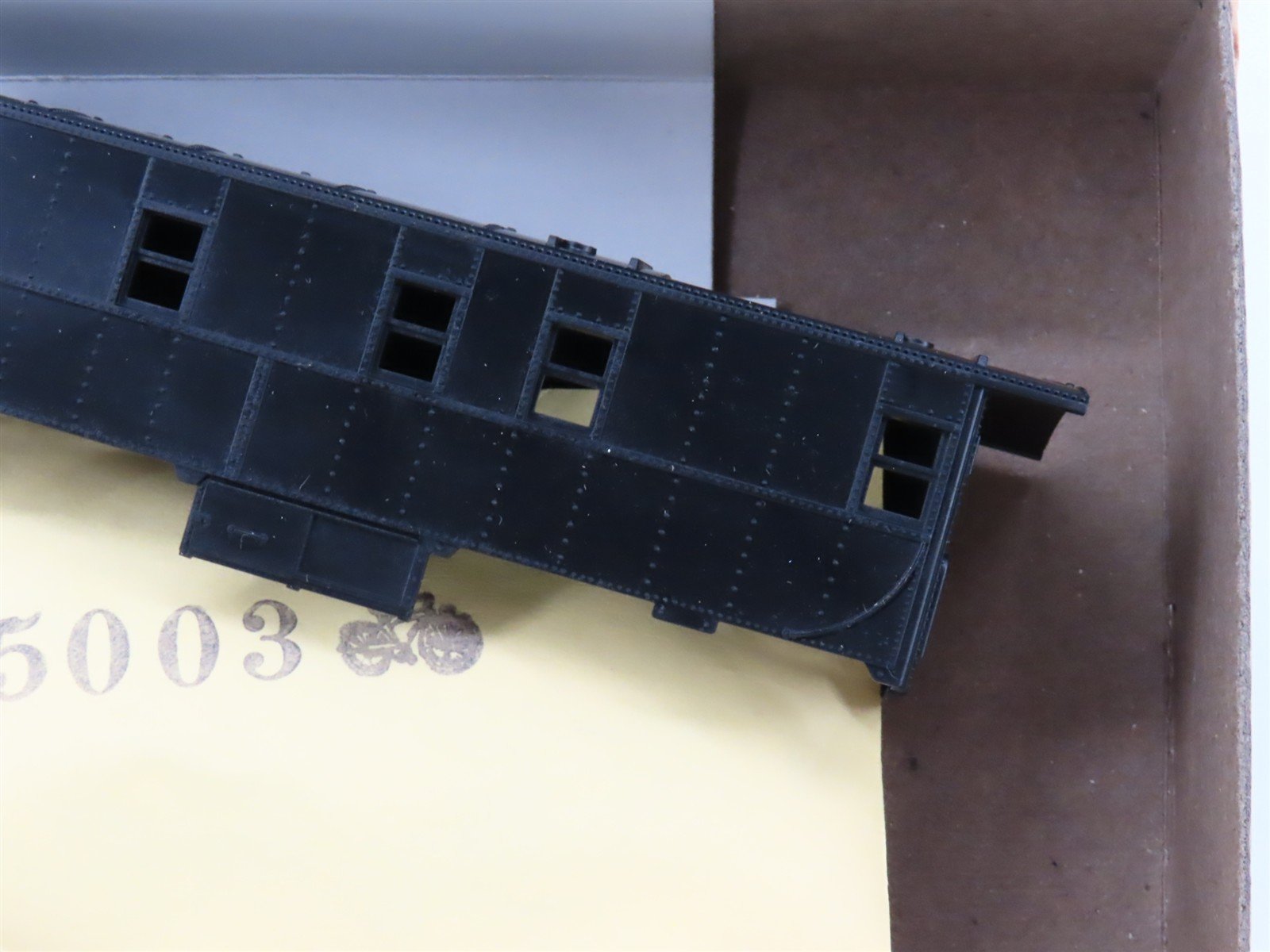HO Scale Athearn Kit 1249 Undecorated Cupola Caboose
