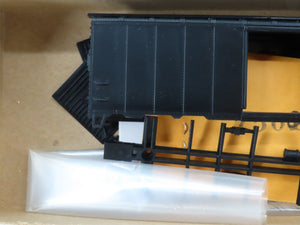 HO Scale Athearn Kit 1200 Undecorated 40' Single Door Box Car