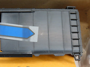 HO Scale Athearn Kit 1200 Undecorated 40' Single Door Box Car