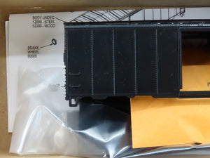 HO Scale Athearn Kit 1200 Undecorated 40' Single Door Box Car
